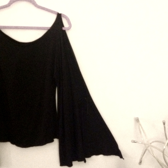 OPEN SLEEVES w/ties.. SEXY SOFT TOP-see add pics - Picture 2 of 3